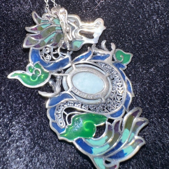 Jade and sterling silver pendant by Jade of Yesteryear - Picture 3 of 8